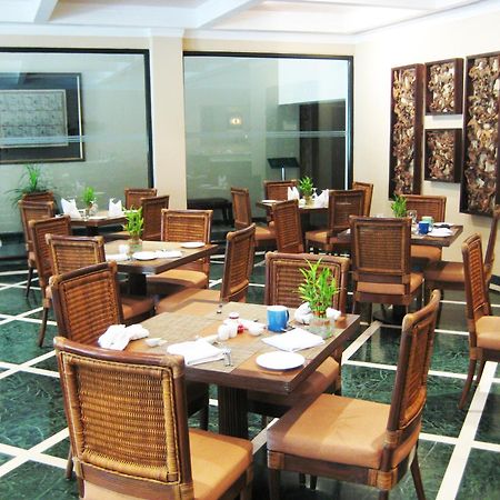 The Lalit Traveller Khajuraho Hotel Kültér fotó