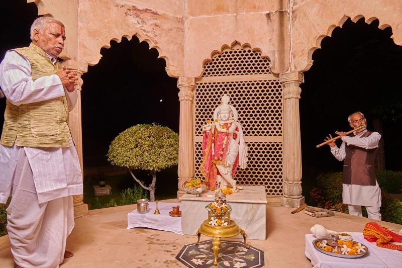 The Lalit Traveller Khajuraho Hotel Kültér fotó