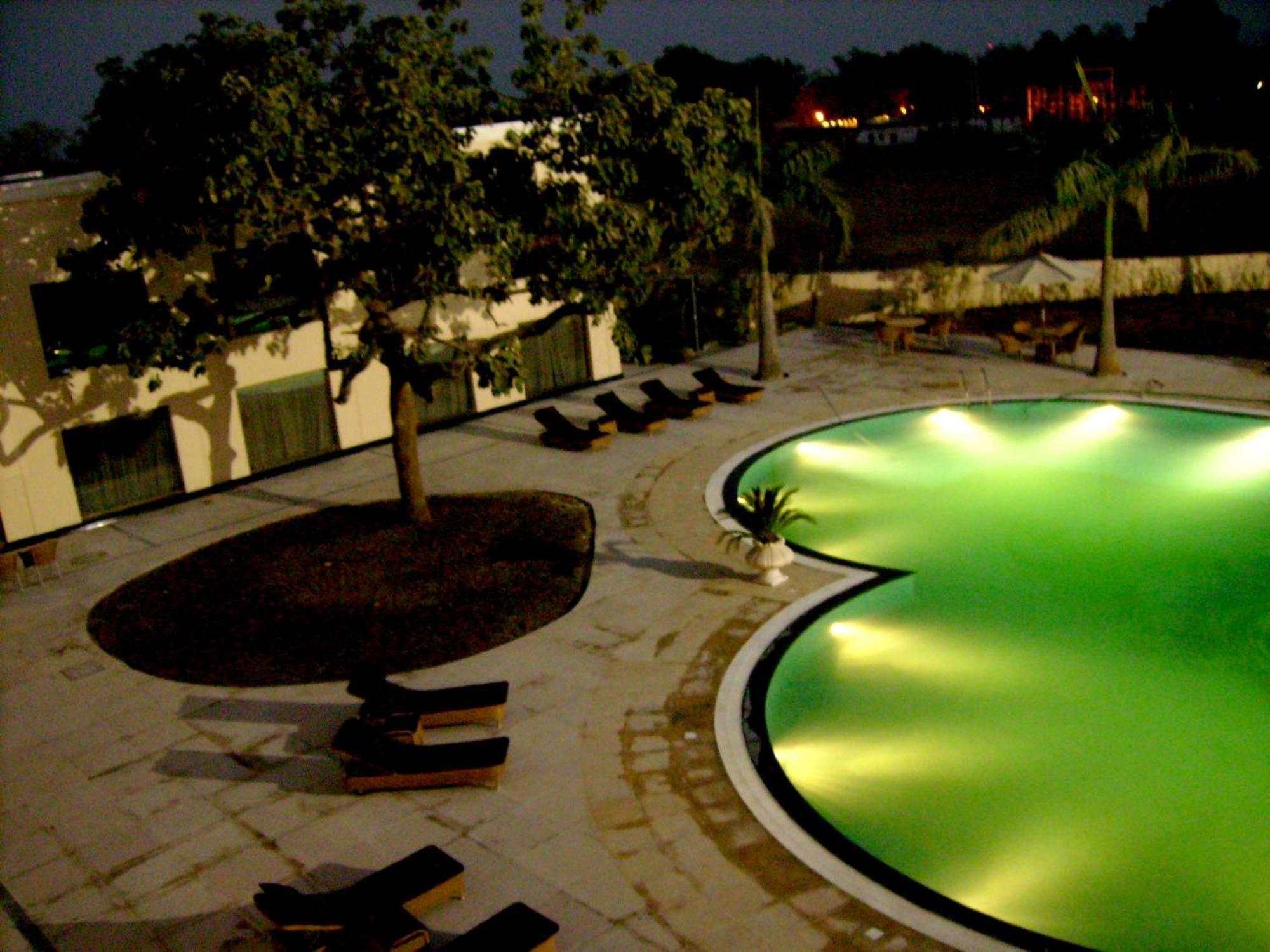 The Lalit Traveller Khajuraho Hotel Kültér fotó