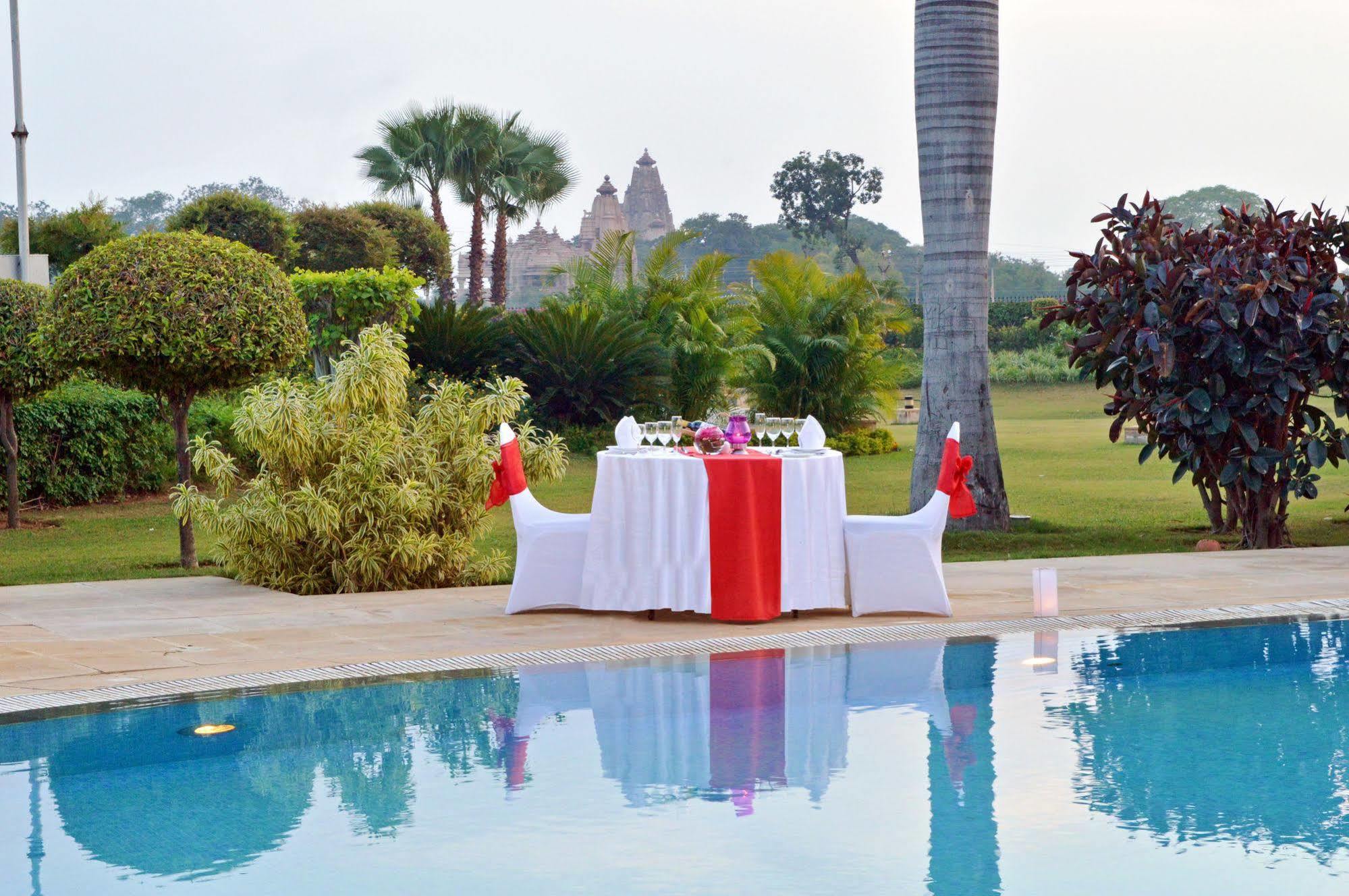 The Lalit Traveller Khajuraho Hotel Kültér fotó